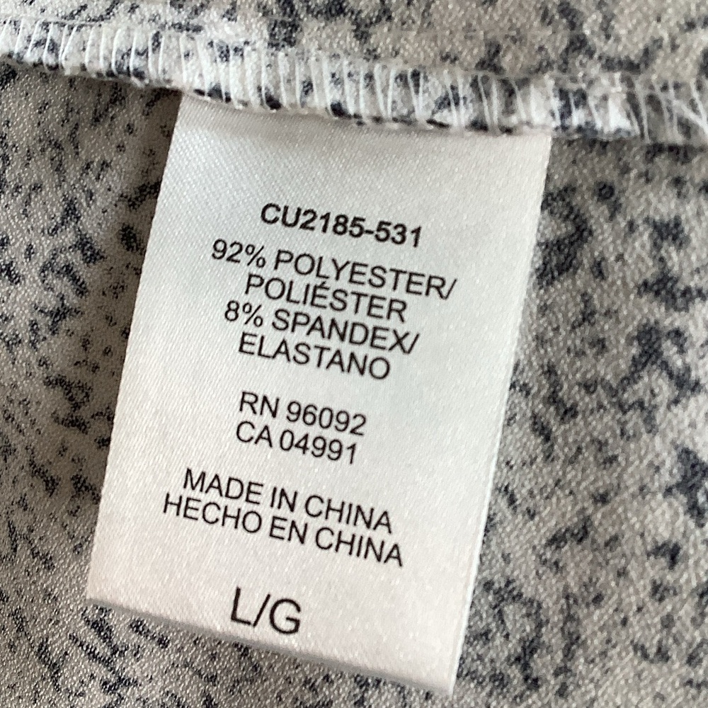 Hilary Radley White and Black Blouse - Picture 6 of 6